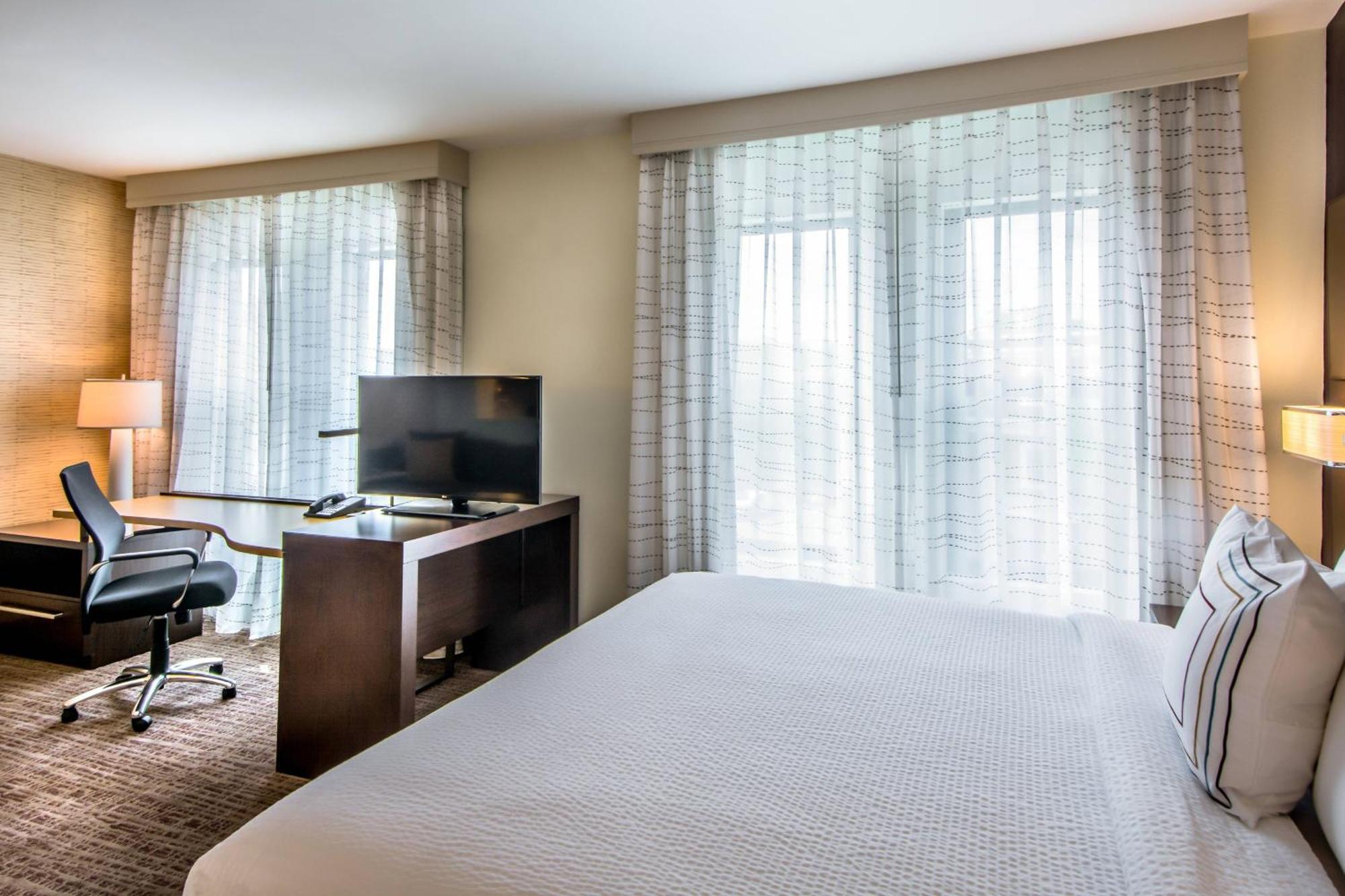 Residence Inn By Marriott Charlottesville Downtown Exterior photo